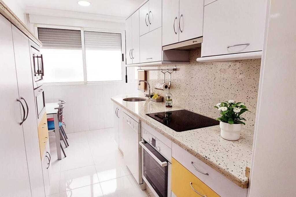 Apartamento Acogedor Piso Cerca De La Playa Ceuta Exterior foto