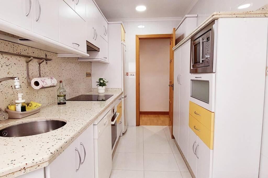 Apartamento Acogedor Piso Cerca De La Playa Ceuta Exterior foto